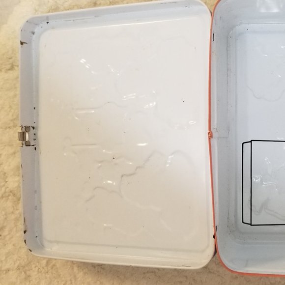 SOLD !!! Collectible 1983 Care Bears Metal Lunchbox Thermos - Picture 3 of 15